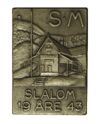 Läs om Svenska mästerskapet i slalom 1943 i Skid- och friluftsfrämjandets årsbok ”På skidor 1944”.